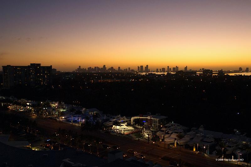 20090211_203701 D200 P1 3900x2600 srgb.jpg - View of central city Miami from Hotel.   The Boat show is taking place immediately across the street from the hotel.